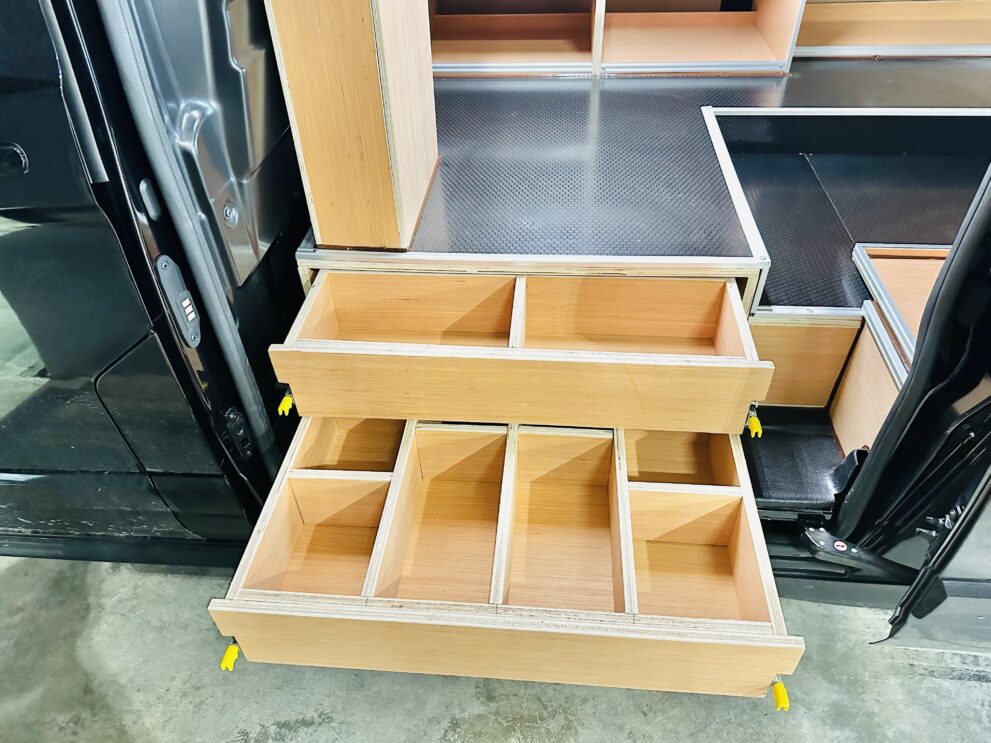 FORD TRANSIT CUSTOM RACKING AND FALSE FLOOR WITH DRAWERS